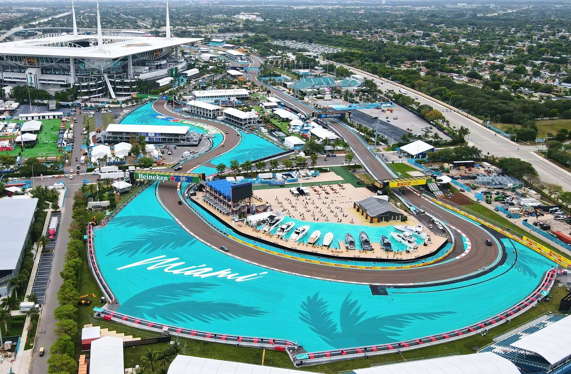 Miami Grand Prix: Ketegangan di Paddock, Aturan Baru, dan Kontroversi Verstappen serta Kecurian Hypercar