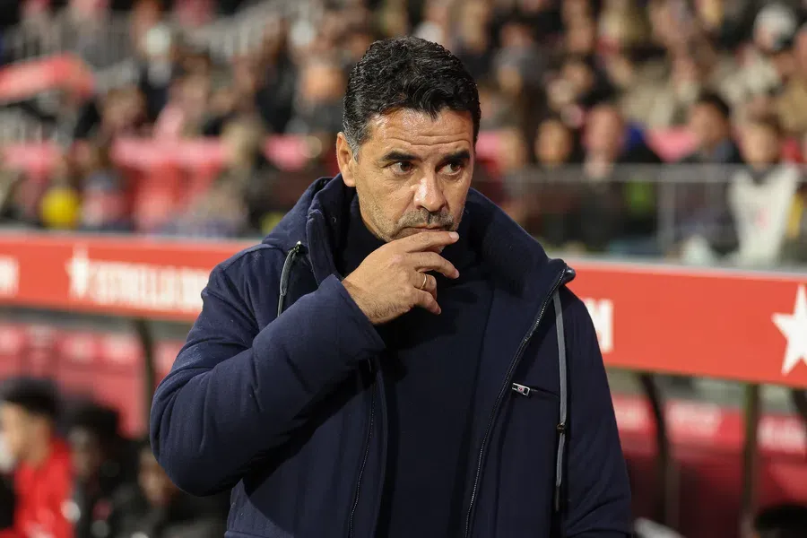 Míchel Girona FC Jadi Sorotan: Ajax Mengincar Pelatih, Tekanan Relegasi Makin Menyengat