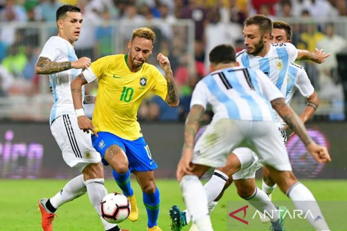 Neymar Sengsara, Cedera yang Dideritanya Bisa Mengancam Partisipasinya di Piala Dunia