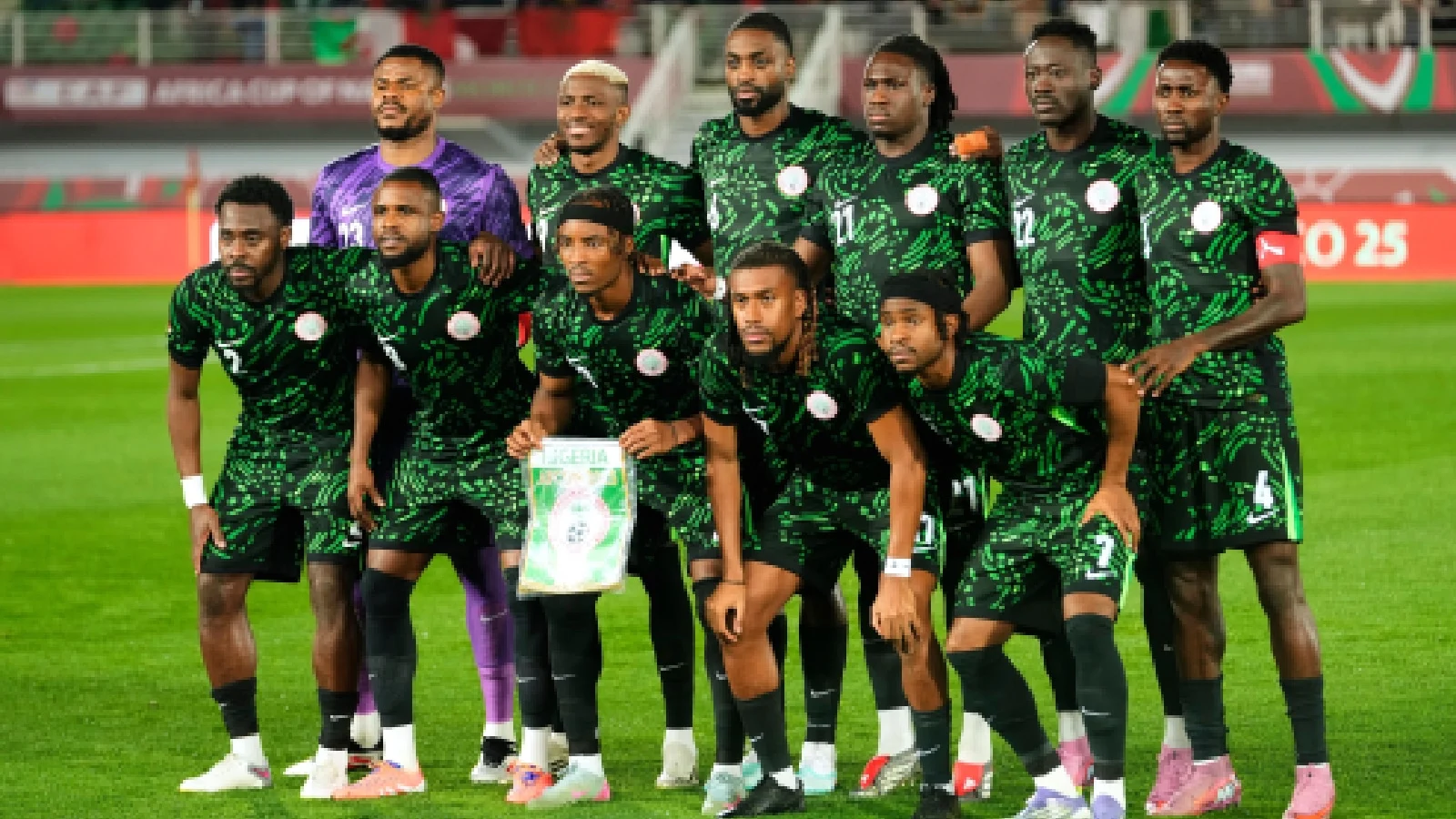 Nigeria FC Menang 2-0 Atas Zimbabwe, Owen Oseni Jadi Pemain Irlandia Pertama di Tim Nigeria
