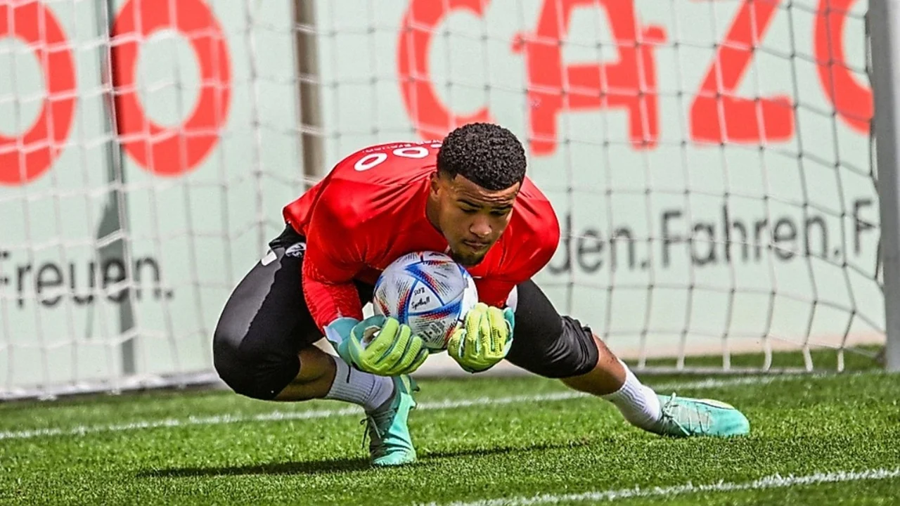 Noah Atubolu dan Masa Depannya di Freiburg Setelah Kedatangan Mio Backhaus