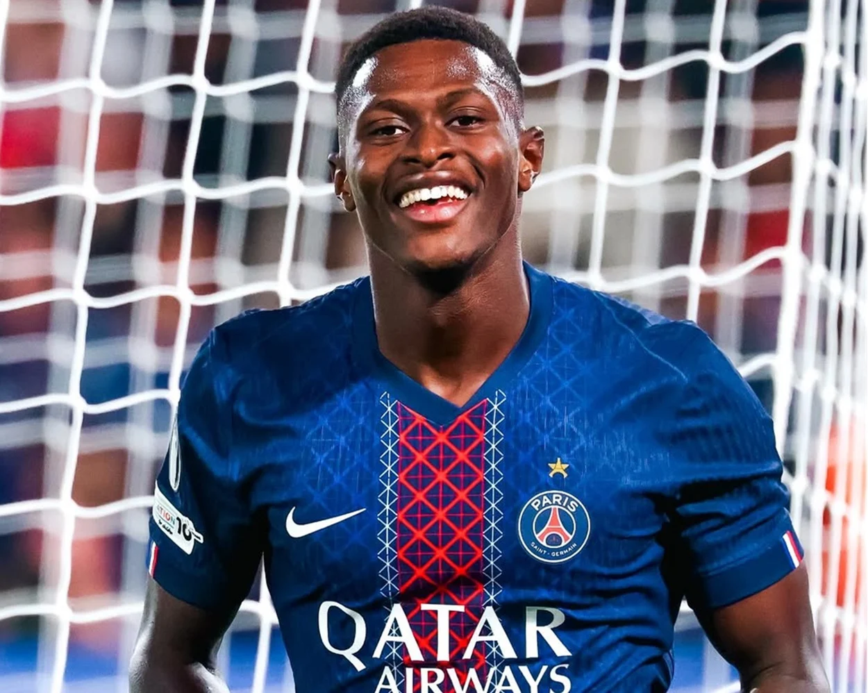 Nuno Mendes: Bintang Muda PSG Bantu Tim Hadapi Tantangan Liga Champions dan Ligue 1