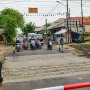 Ormas Ampera Bekasi Kembali Kuasai Perlintasan KA: Peringatan Dedi Mulyadi Diabaikan dan Kericuhan Hari Buruh Mengguncang Jawa Barat