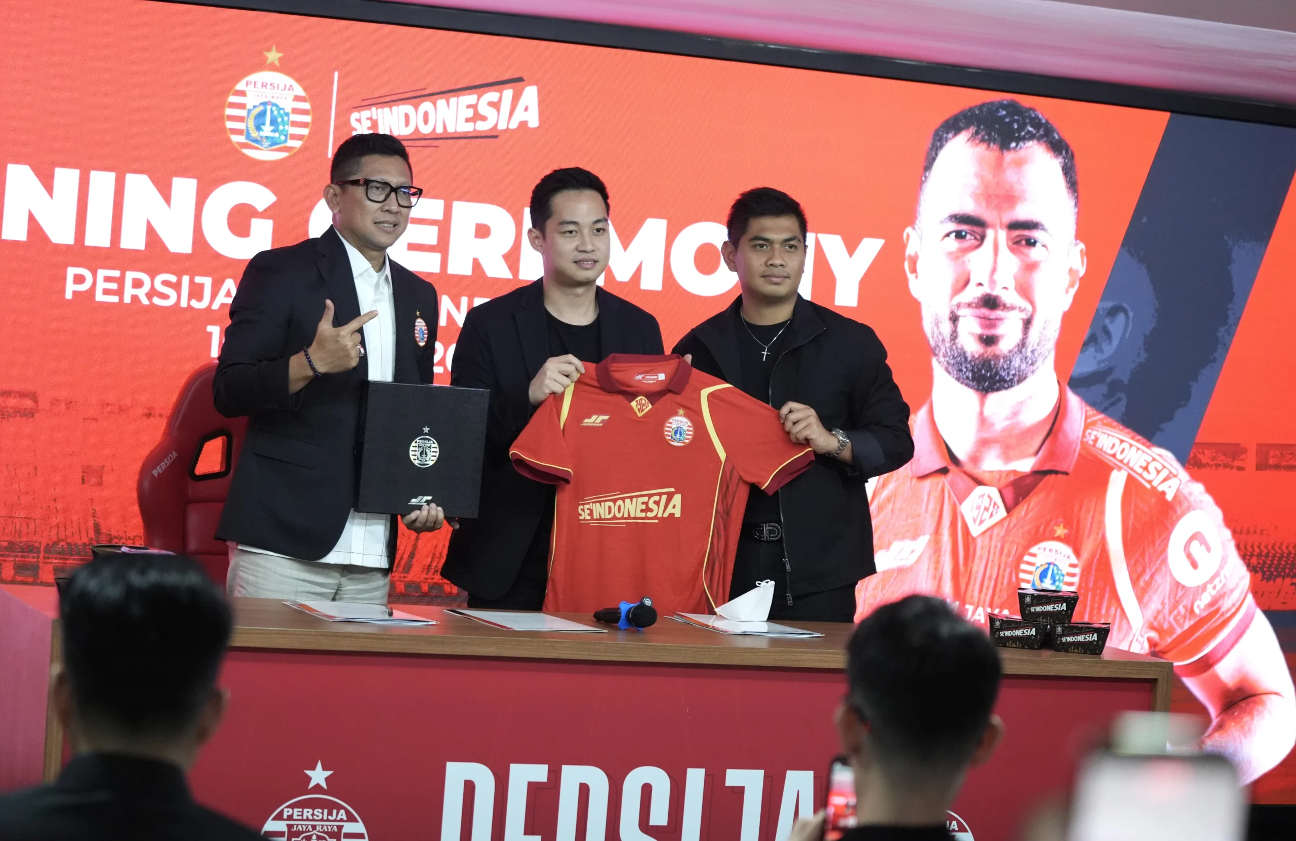 Pemerintah Indonesia Siap Wajibkan Bahasa Inggris di Sekolah Dasar, Sementara Persija Jakarta Menang Atas Persik Kediri