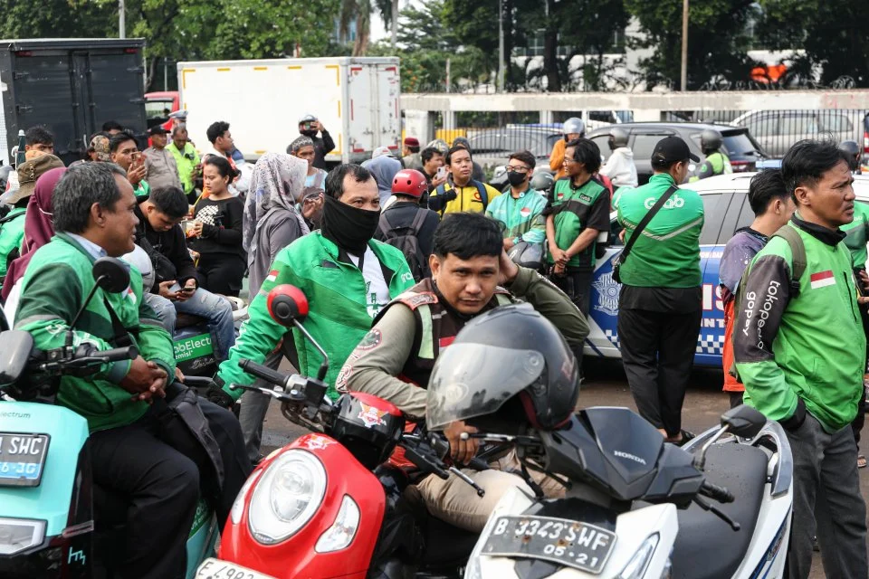 Perpres Ojol 2026 Turunkan Komisi Aplikator Jadi 8% dan Janjikan 92% Pendapatan Driver