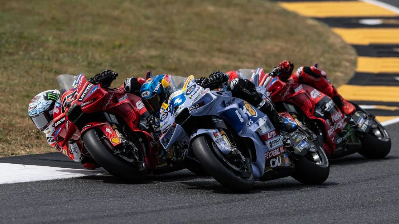 Persaingan Sengit di Dunia MotoGP: Pembalap Italia Fabio Di Giannantonio dan Aprilia Racing Team