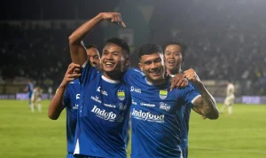 Persaingan Sengit di Liga Indonesia: Persib dan Borneo FC Berebut Gelar Juara
