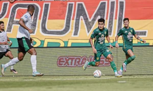 Persebaya Surabaya Perpanjang Kontrak Francisco Rivera untuk Tiga Musim Ke Depan