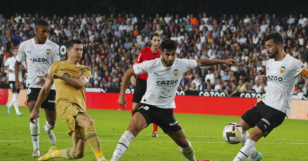 Pertandingan Sengit Valencia vs Rayo: Analisis dan Proyeksi Masa Depan