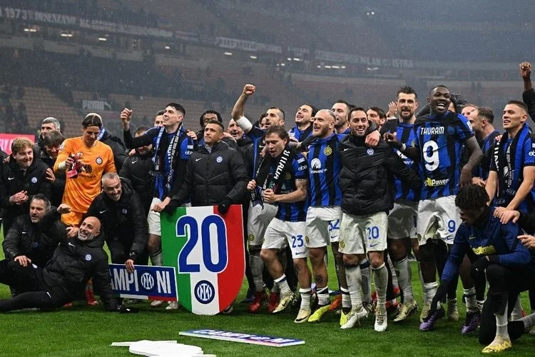 Pertandingan Serie A: Inter Milan Raih Kemenangan dan Gelar Coppa Italia