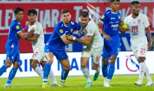 Pertarungan Sengit di Pekan ke-33 Super League: Persib dan Borneo FC Berebut Puncak Klasemen