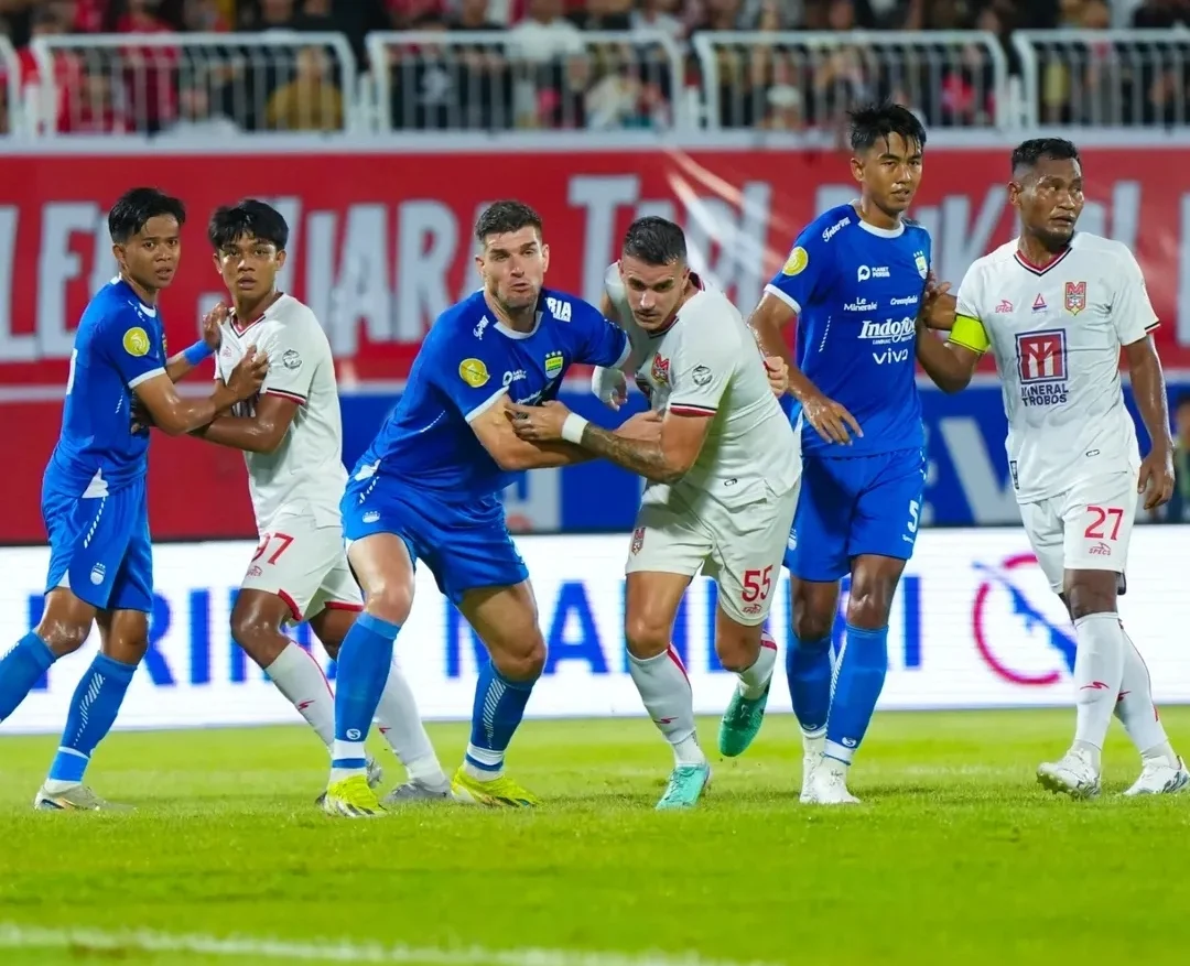 Pertarungan Sengit di Pekan ke-33 Super League: Persib dan Borneo FC Berebut Puncak Klasemen