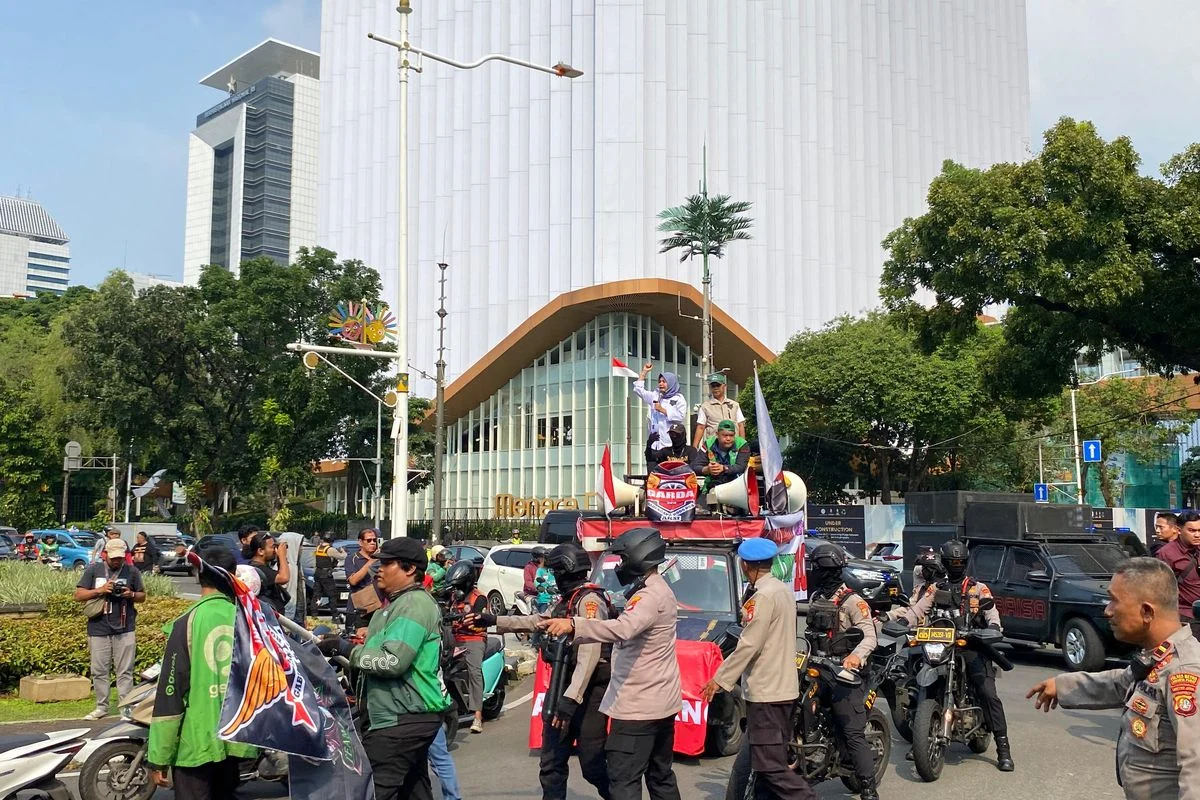 Potongan Ojol Turun di Bawah 10%: Menteri UMKM Siap Tindak Lanjut Arahan Presiden
