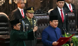 Prabowo Subianto Jadi Presiden Pertama yang Sampaikan Langsung KEM-PPKF ke DPR