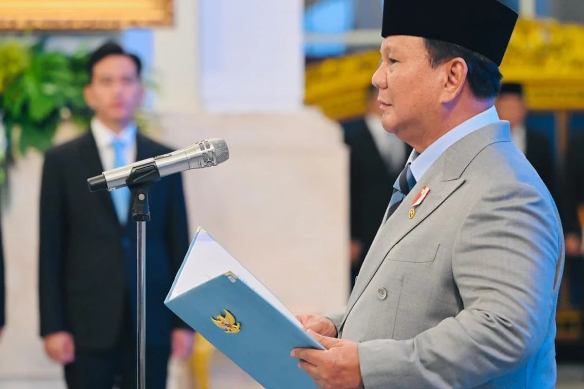 Prabowo Subianto Sejarah Membacakan KEM-PPKF Langsung di DPR