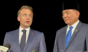 Presiden Iran Curhat ke Macron: Kami Ditusuk dari Belakang Dua Kali oleh Amerika