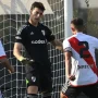 Pujian dari Bekas Lawan: Kiper Muda River Plate Santiago Beltrán Dipuji oleh Legenda Boca Juniors