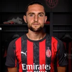 Seri A Musim 2025-26: Palestra Dinobatkan sebagai Pemain Tercepat, AC Milan Sibuk Mencari Pengganti Allegri