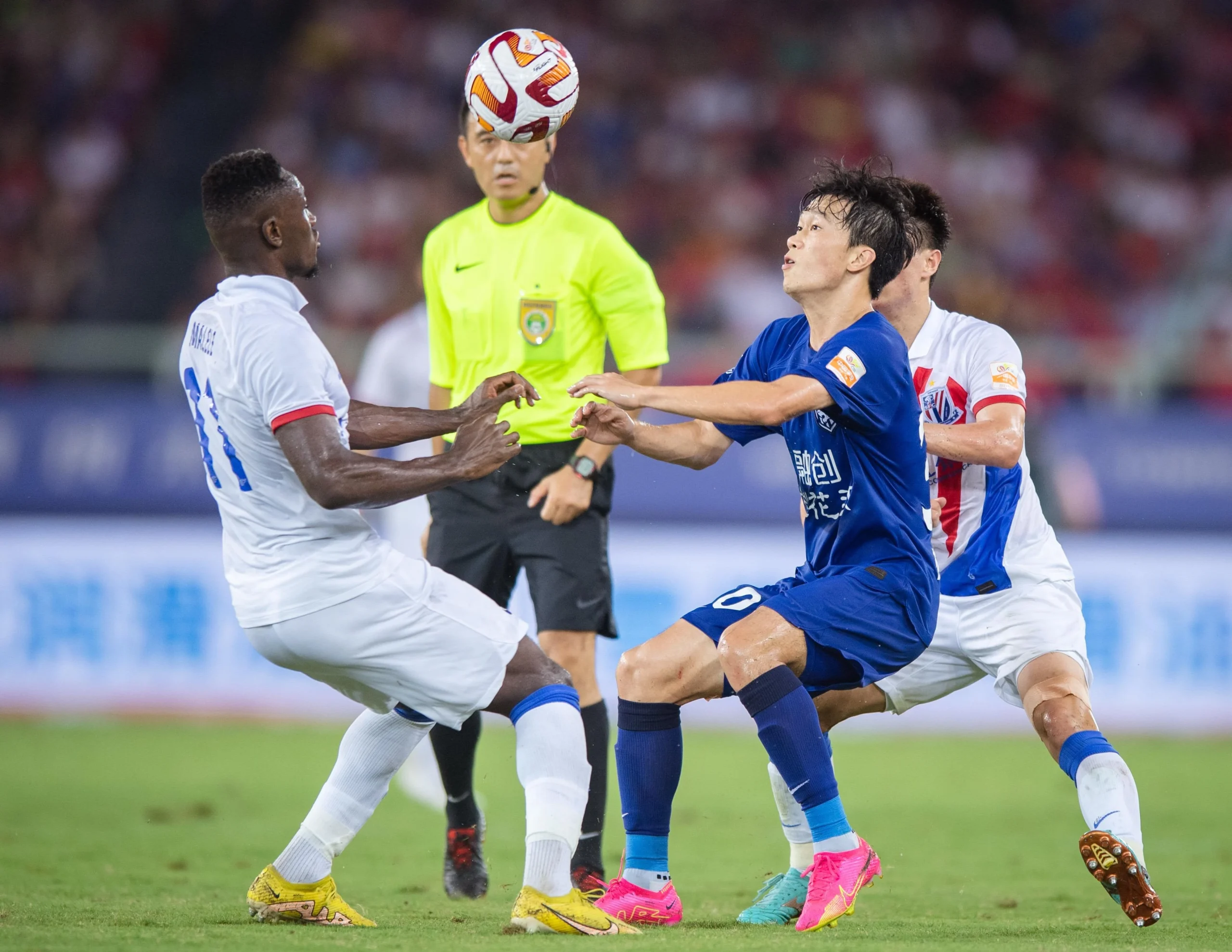 Shanghai Shenhua Terhenti Imbang 2-2 Melawan Wuhan Three Towns