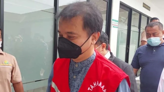 Skandal Extortion di Kajari Medan dan Kontroversi Baju Roy Suryo: Ujian Integritas Kejaksaan Agung