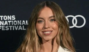 Sydney Sweeney Tampil Sensasional di Euphoria, Namun Fans Menganggap Musim Ini Menjadi 'Snooze Fest'