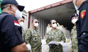 TNI AL Gagalkan Penyelundupan Mineral Ilegal di Batam, Panglima TNI Jenderal Agus Subiyanto Beri Lampu Hijau untuk Memberantas Begal