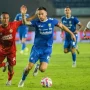 Top Skor Liga 1: Persib Bandung Mengalahkan Semen Padang FC 4-1