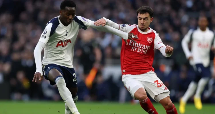 Tottenham Selamat dari Degradasi, Arsenal Juara Premier League