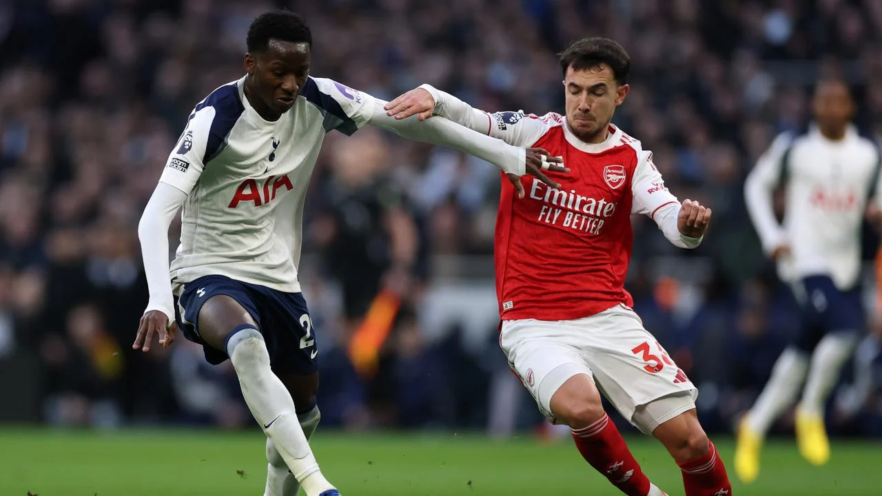Tottenham Selamat dari Degradasi, Arsenal Juara Premier League