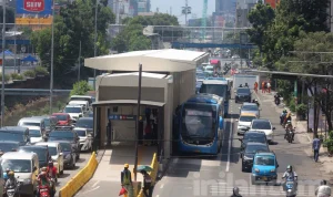 TransJakarta May Day: Penutupan Rute, Halte Temporer, dan Upaya Menjaga Kelancaran Lalu Lintas