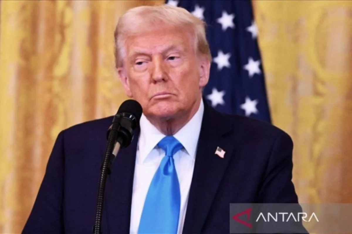 Trump Longgarkan Sikap, Tak Lagi Tuntut Iran Hentikan Nuklir Permanen
