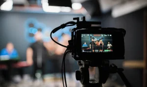Twitch Menggebrak Dunia Streaming: AI Omoggle, LED Interaktif, Branding, dan Ancaman Swatting