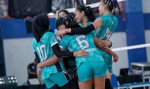 Wolves Guncang Dua Front: Promosi Putri Bersejarah, Sementara Tim Pria Turun ke Divisi Bawah
