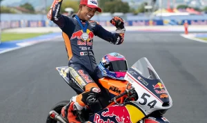 Adrian Fernandez Didiskualifikasi 6 Balapan Moto3 2026, Veda Ega Naik ke Posisi 3