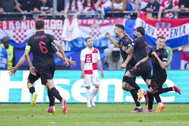 Albania Dalam Sorotan: Dari Perlindungan Situs Alam Hingga Pertandingan Sepak Bola