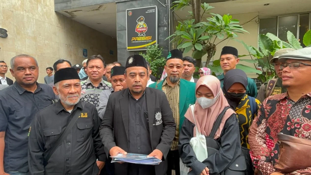 Anak Penulis Ahmad Bahar Bawa Bukti Video Dugaan Penyekapan oleh Hercules ke Polda Metro