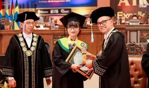Ashanty dan Keluarga Raih Pencapaian Akademis, Wisuda Bersama di Universitas Airlangga