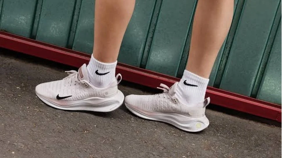 Berita Terkini: Nike Sneakers Diskon Hingga 52%, Serta Berita Lainnya