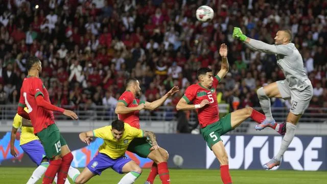 Brazil Gagal Mengalahkan Maroko di Piala Dunia 2026, Douglas Santos dan Rekan-Rekan Menghadapi Tantangan Berat