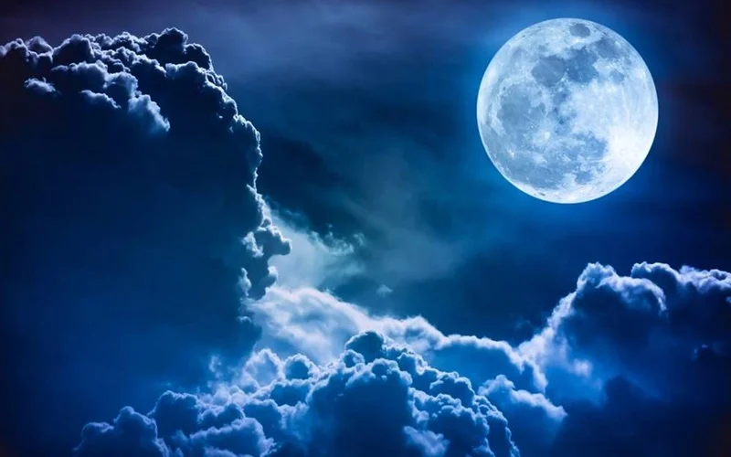 Bulan Biru: Fenomena Alam dan Peristiwa Langka di Bumi