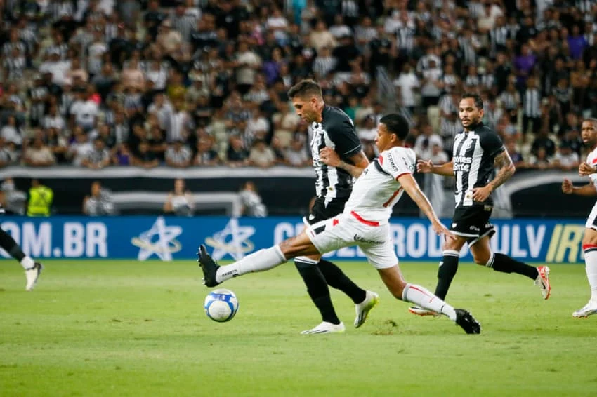 Ceará x Botafogo SP: Duelo Decisivo na Série B