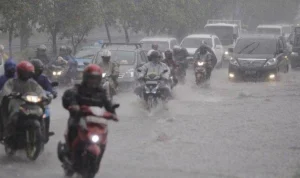 Cuaca Ekstrem di Indonesia: Hujan Deras dan Petir Mengancam
