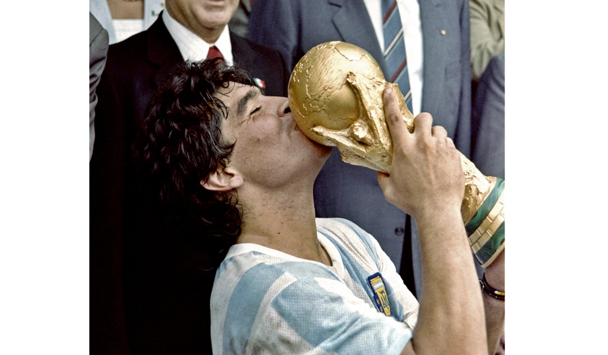 Diego Maradona: Dari Kejayaan Hingga Kontroversi di Piala Dunia