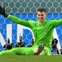 Dominik Livaković, Sang Penjaga Gawang yang Mencuri Perhatian di Piala Dunia