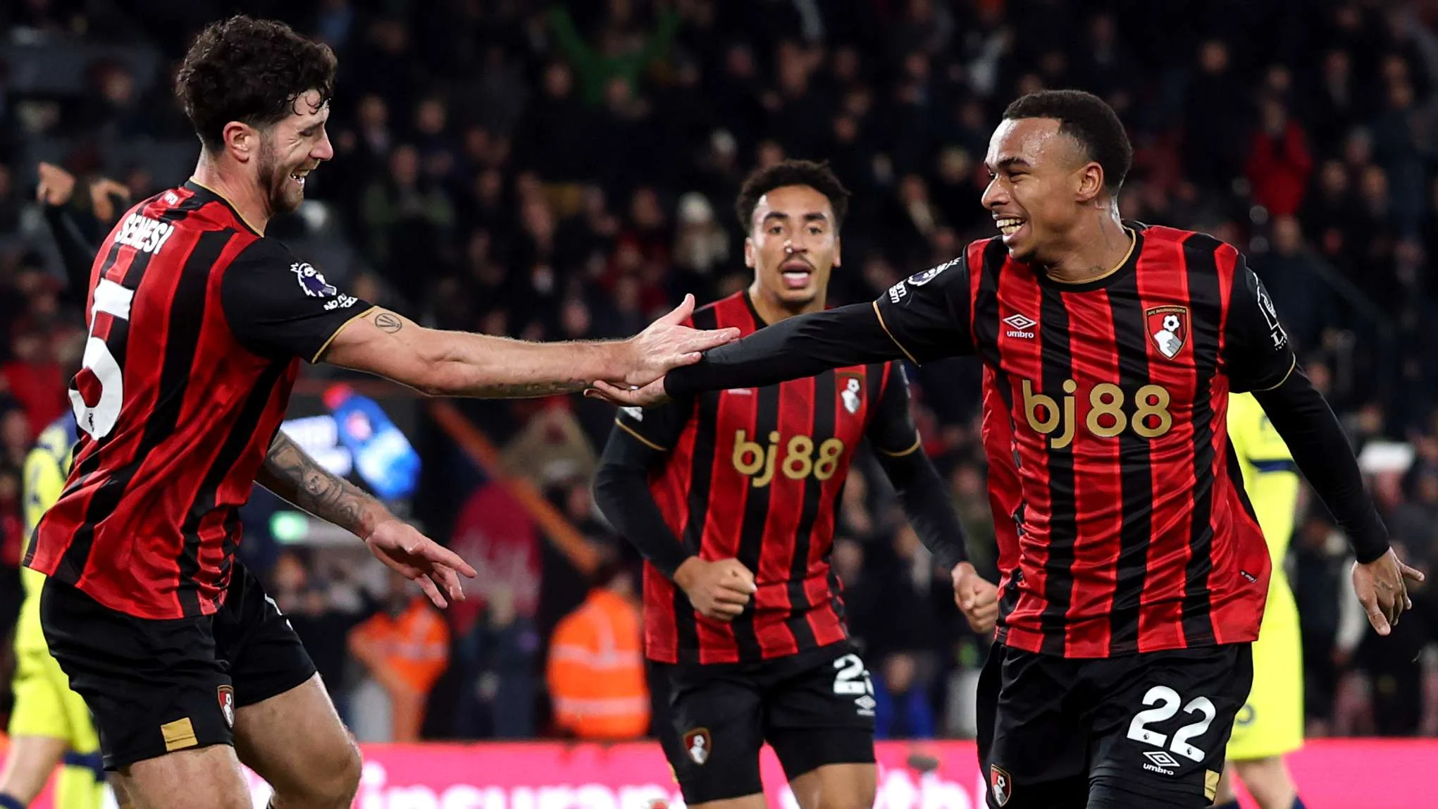 Eli Junior Kroupi: Bintang Muda Bournemouth yang Menarik Perhatian Klub-Klub Besar Eropa