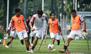 Eredivisie dan Sepak Bola Dunia: Antara Kemenangan dan Persiapan
