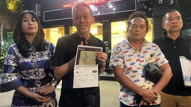 Fariz RM Melaporkan Syahravi atas Dugaan Pelanggaran Hak Cipta Lagu 'Di Antara Kata'