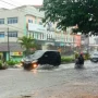 Hujan Deras dan Angin Kencang Melanda Indonesia, Warga Diimbau Waspada