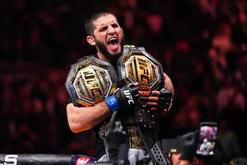 Islam Makhachev Menyambut Kembalinya Conor McGregor ke Octagon