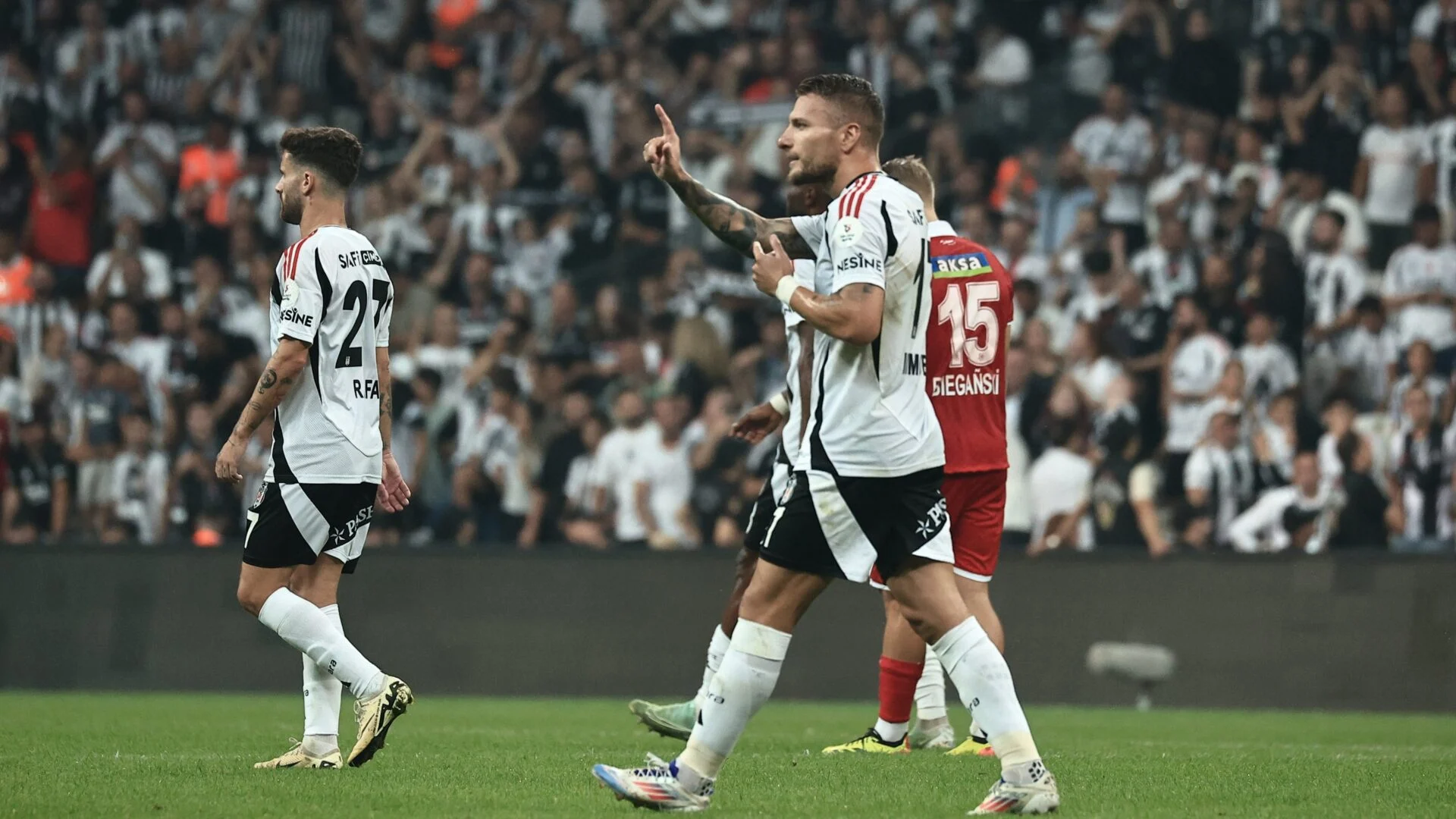 Italia FC: Besiktas Tawarkan Kontrak 2 Tahun untuk Vincenzo Italiano